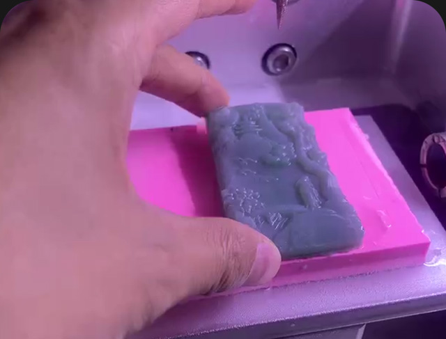 什么是玉石雕刻機(jī)？雕刻機(jī)電機(jī)驅(qū)動(dòng)區(qū)別在哪